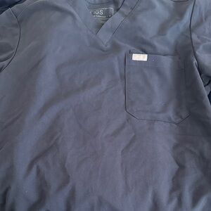 Figs Dark Harbor Men’s V-Neck Scrub Top